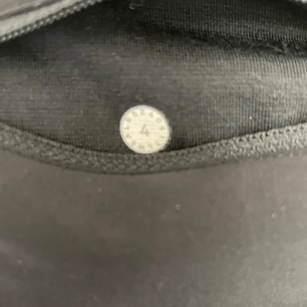 NWOT Lululemon leggings - Picture 6 of 9